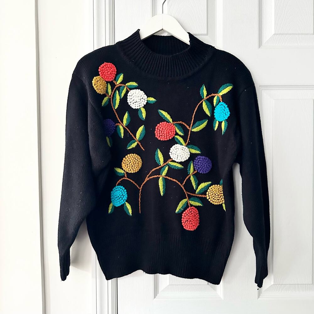 Mi Ki by Majestic Vintage Black Mock Neck Crewel Fruit Leaves Acrylic Sweater M